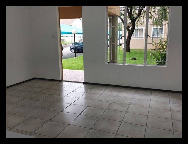 2 BEDROOM APARTMENT FOR SALE IN PARKDENE